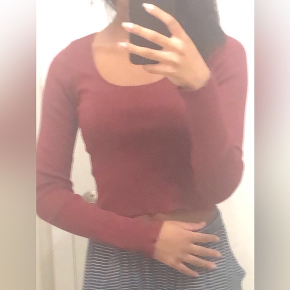 brandy melville red long sleeve top - Picture 2 of 4